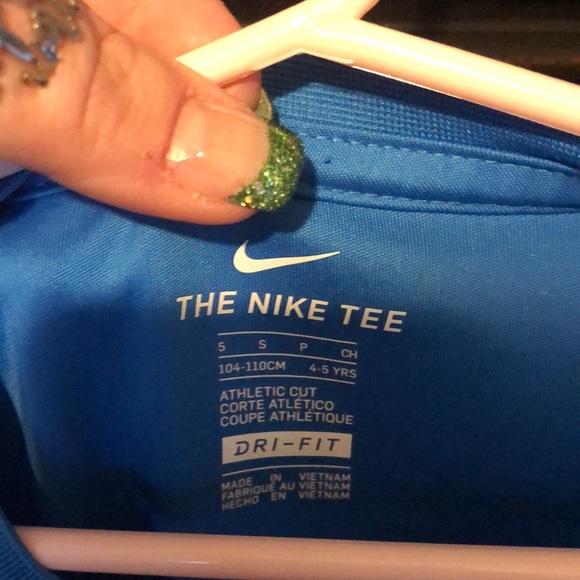 2 Nike Dry Fit T-shirts. - Picture 2 of 6